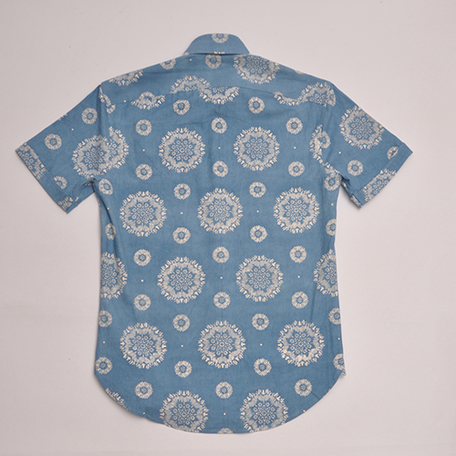 Light indigo shirt, back view Summer shirt