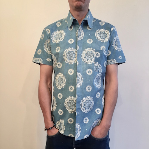 Light indigo shirt, face on Indigo style